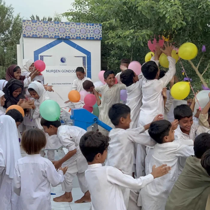 Nurşen Gündoğdu Su Kuyusu Pakistan'da Açıldı! 9 Nurşen Gündoğdu Su Kuyusu Pakistan